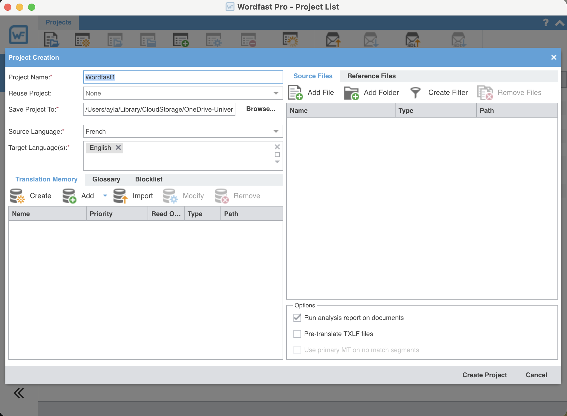 La fenêtre Project Creation de Wordfast Pro : à gauche le nom du projet, l'emplacement, les langues source et cible, et trois onglets Translation Memory, Glossary et Blocklist ; à droite le panneau des fichiers sources et les trois options de création.